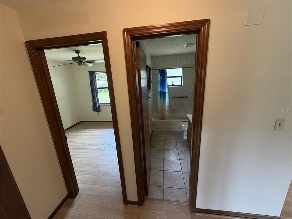 For Sale: $289,900 (3 beds, 2 baths, 1352 Square Feet)