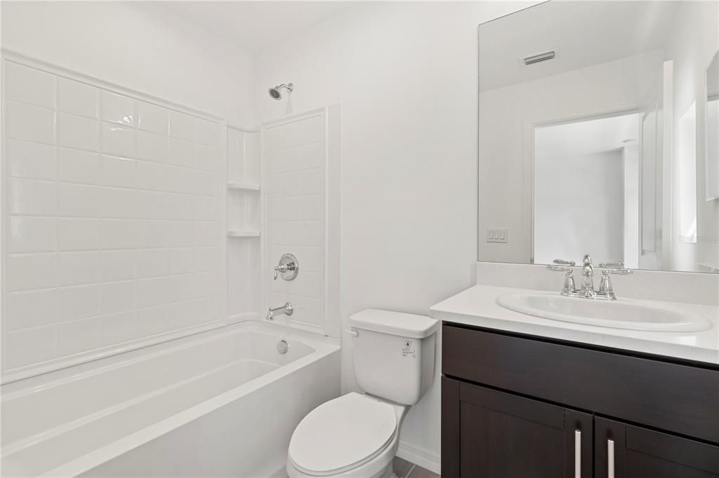 В аренду: $1,845 (2 спален, 2 ванн, 1216 Квадратных фут)