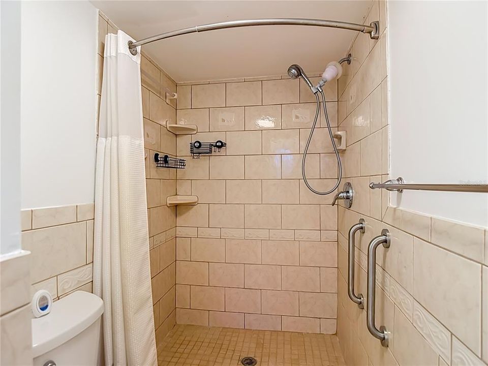 На продажу: $627,000 (3 спален, 2 ванн, 1905 Квадратных фут)