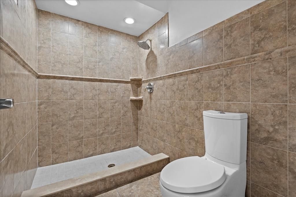В аренду: $4,350 (4 спален, 3 ванн, 2449 Квадратных фут)