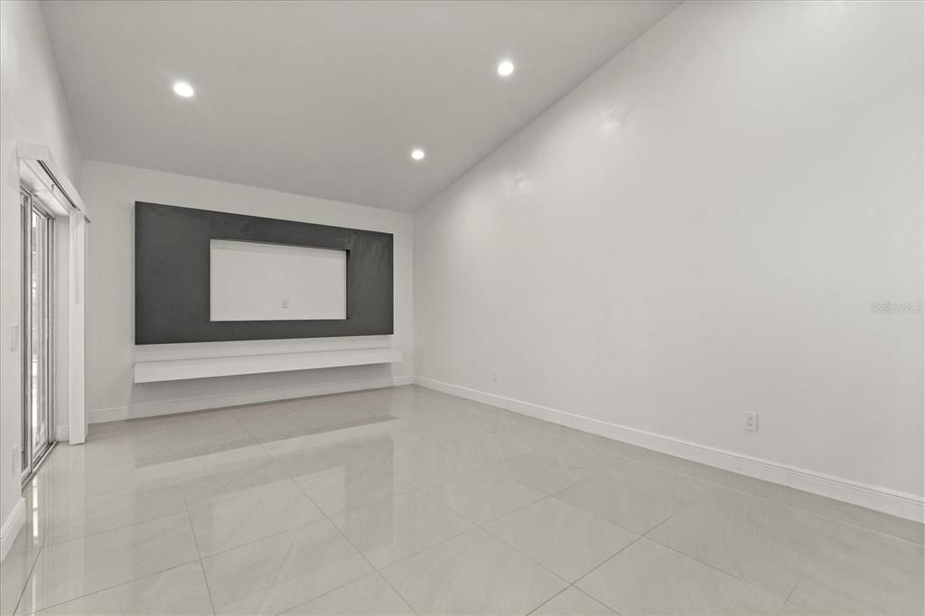 В аренду: $4,350 (4 спален, 3 ванн, 2449 Квадратных фут)