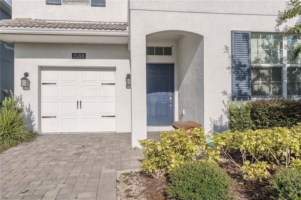 For Sale: $560,000 (6 beds, 5 baths, 3291 Square Feet)