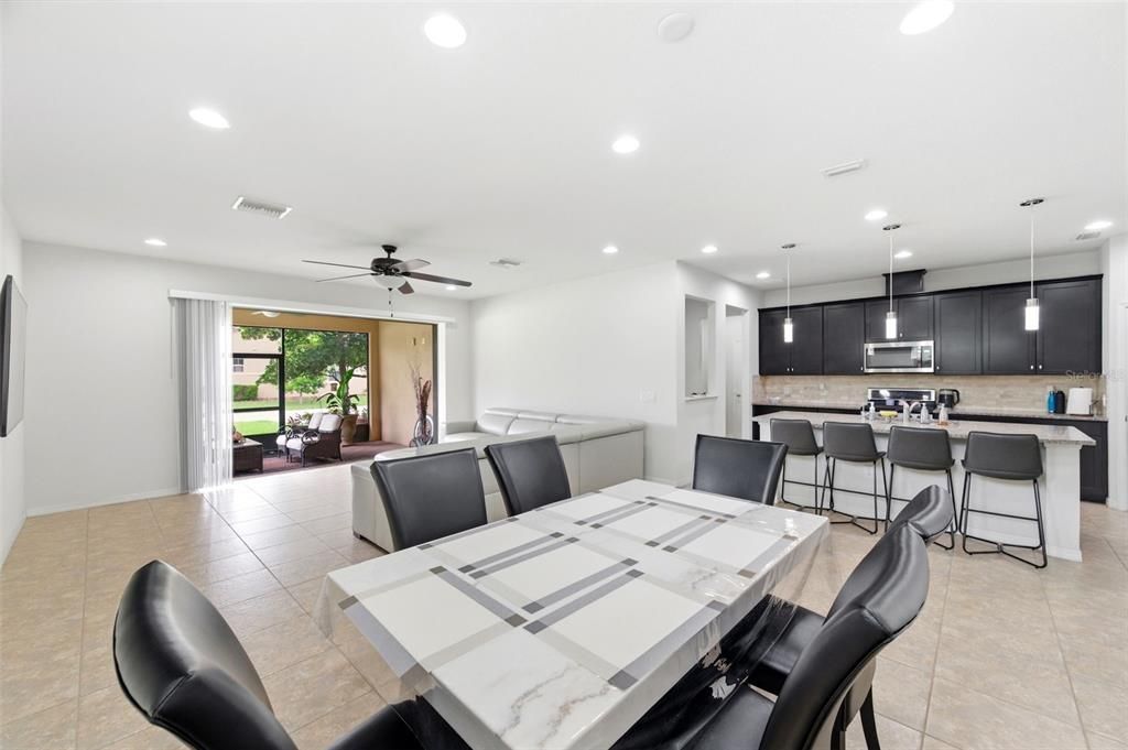 For Sale: $460,000 (3 beds, 2 baths, 1975 Square Feet)