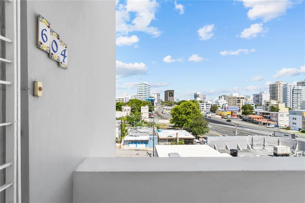 For Sale: $320,000 (3 beds, 2 baths, 1163 Square Feet)