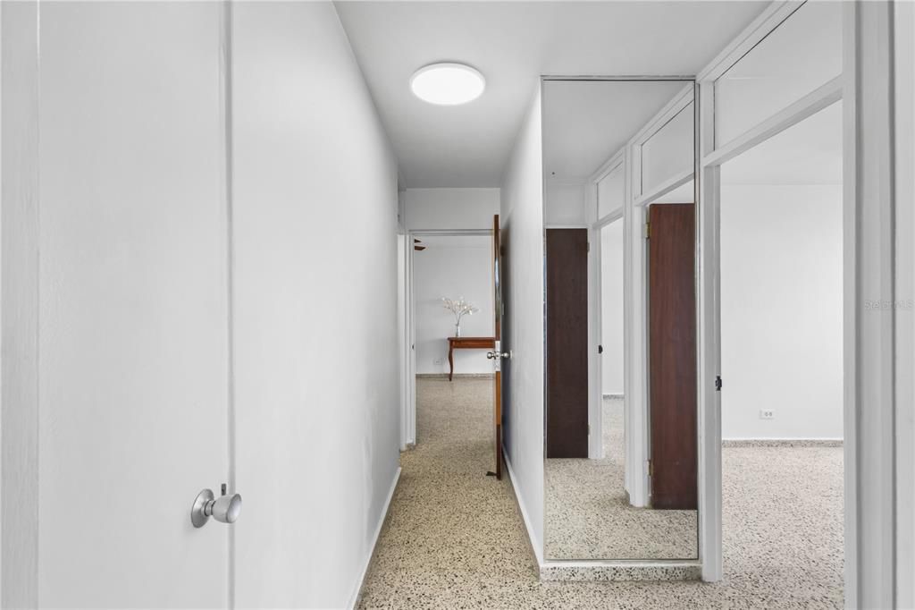 For Sale: $320,000 (3 beds, 2 baths, 1163 Square Feet)
