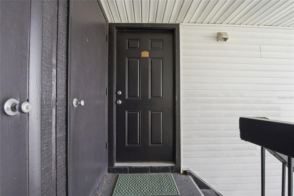 For Rent: $1,450 (2 beds, 1 baths, 960 Square Feet)