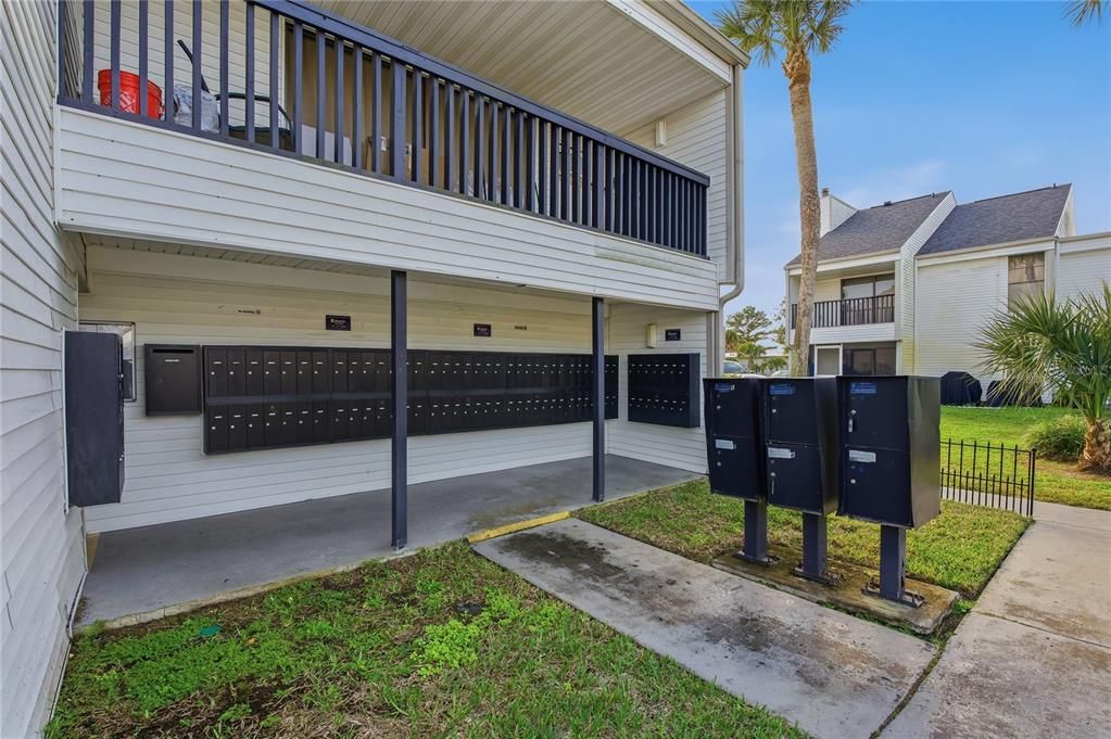 For Rent: $1,450 (2 beds, 1 baths, 960 Square Feet)