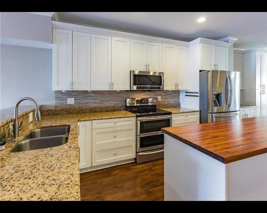 For Sale: $450,000 (3 beds, 2 baths, 2528 Square Feet)