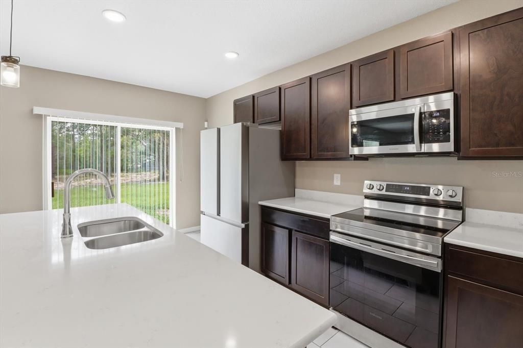 For Sale: $450,000 (4 beds, 2 baths, 1864 Square Feet)