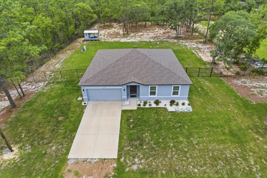 For Sale: $450,000 (4 beds, 2 baths, 1864 Square Feet)