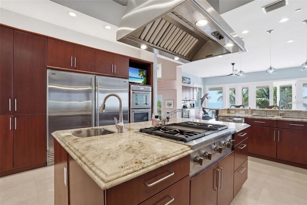 En Venta: $4,400,000 (4 camas, 3 baños, 3630 Pies cuadrados)