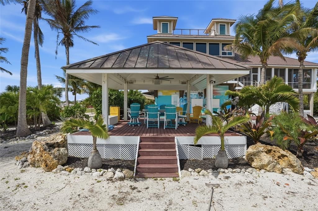 En Venta: $4,400,000 (4 camas, 3 baños, 3630 Pies cuadrados)