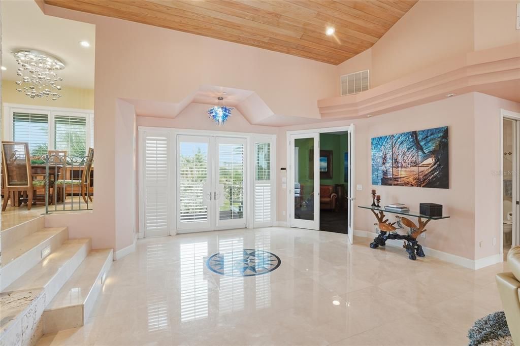 En Venta: $4,400,000 (4 camas, 3 baños, 3630 Pies cuadrados)