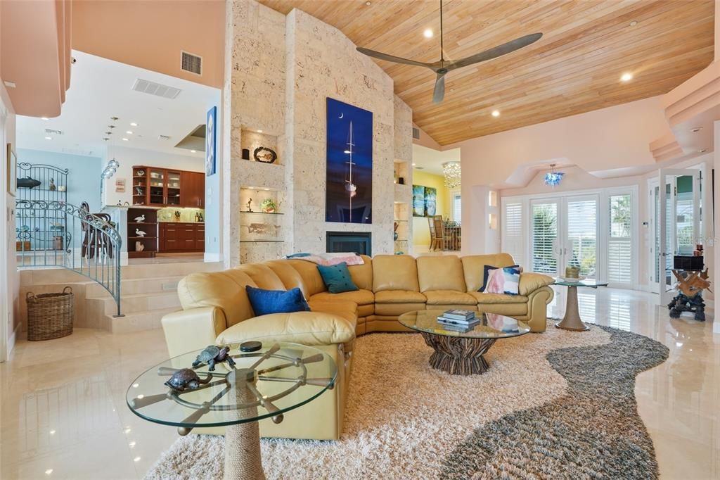 En Venta: $4,400,000 (4 camas, 3 baños, 3630 Pies cuadrados)