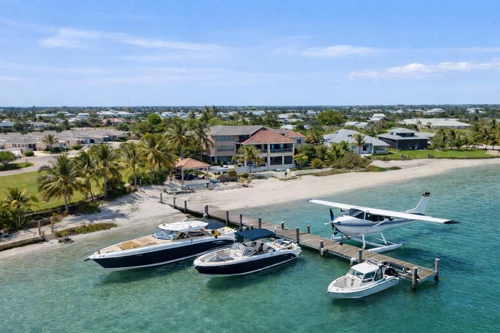En Venta: $4,400,000 (4 camas, 3 baños, 3630 Pies cuadrados)