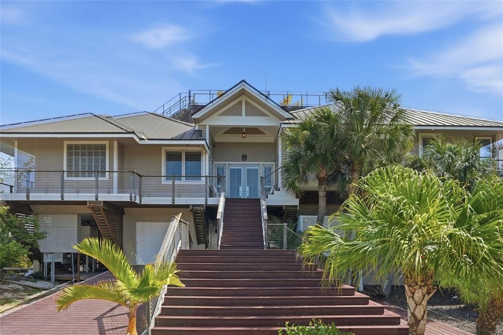 En Venta: $4,400,000 (4 camas, 3 baños, 3630 Pies cuadrados)