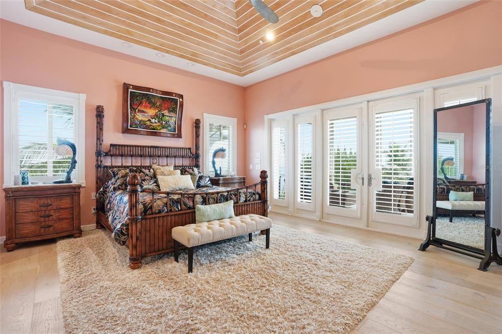 En Venta: $4,400,000 (4 camas, 3 baños, 3630 Pies cuadrados)