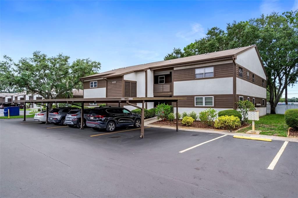 For Sale: $124,900 (2 beds, 2 baths, 1135 Square Feet)
