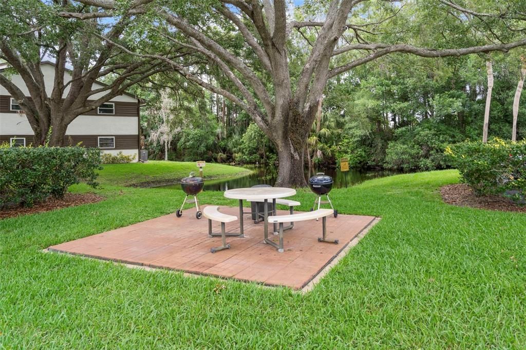For Sale: $124,900 (2 beds, 2 baths, 1135 Square Feet)