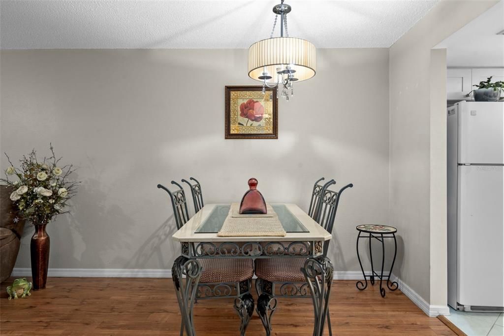 For Sale: $124,900 (2 beds, 2 baths, 1135 Square Feet)