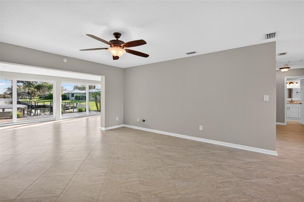 For Sale: $175,000 (2 beds, 2 baths, 1584 Square Feet)