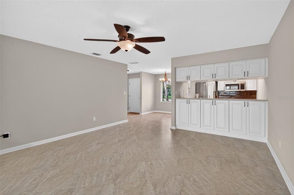 For Sale: $175,000 (2 beds, 2 baths, 1584 Square Feet)