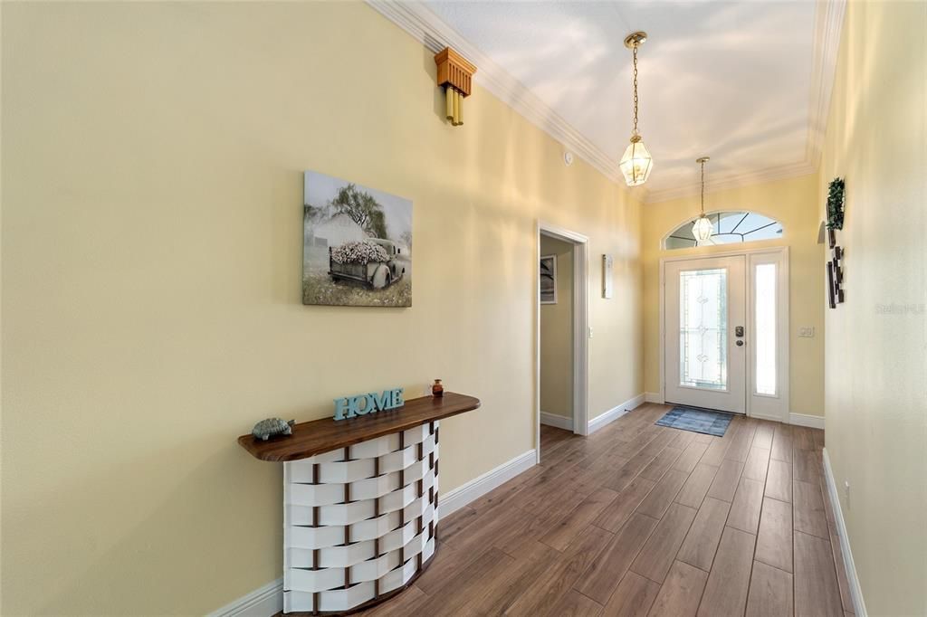 For Sale: $725,000 (3 beds, 2 baths, 2551 Square Feet)