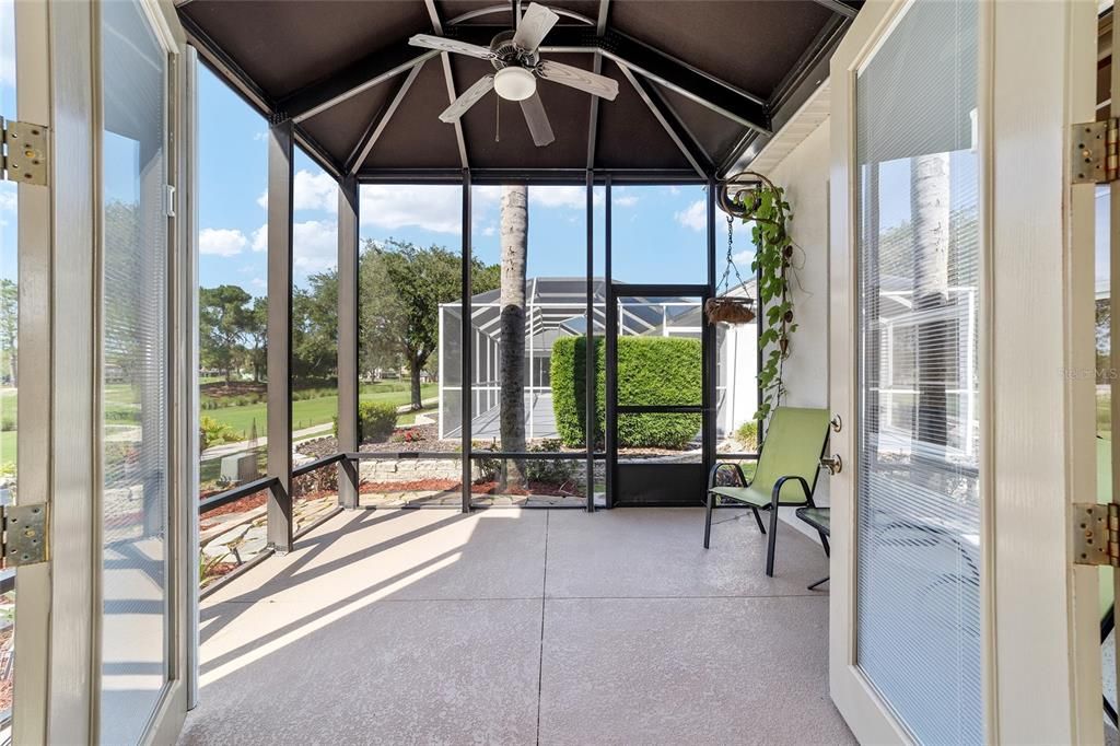 For Sale: $725,000 (3 beds, 2 baths, 2551 Square Feet)