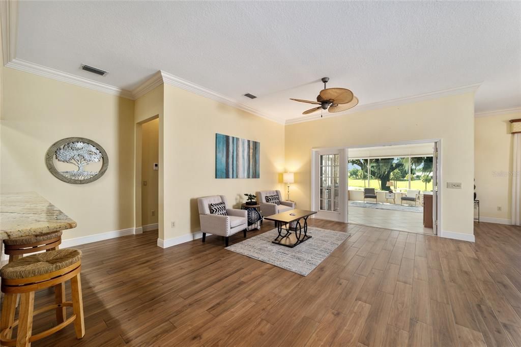 For Sale: $725,000 (3 beds, 2 baths, 2551 Square Feet)