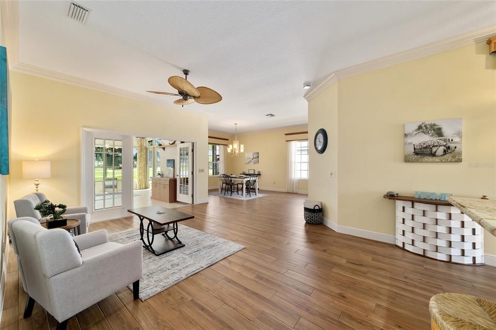 For Sale: $725,000 (3 beds, 2 baths, 2551 Square Feet)