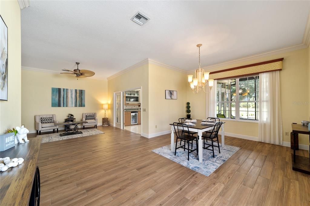 For Sale: $725,000 (3 beds, 2 baths, 2551 Square Feet)