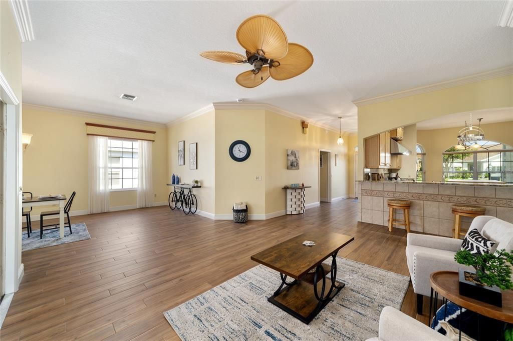 For Sale: $725,000 (3 beds, 2 baths, 2551 Square Feet)