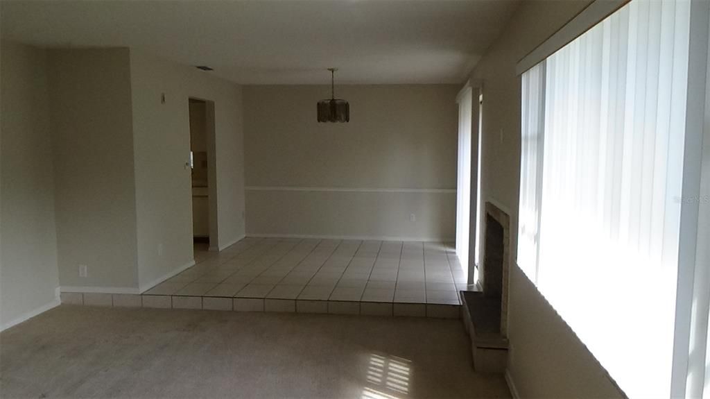 En Renta: $2,495 (4 camas, 2 baños, 1669 Pies cuadrados)