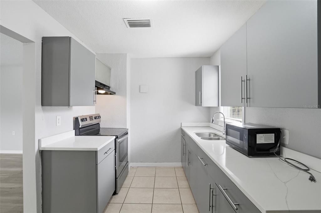 En Venta: $379,999 (3 camas, 2 baños, 1052 Pies cuadrados)