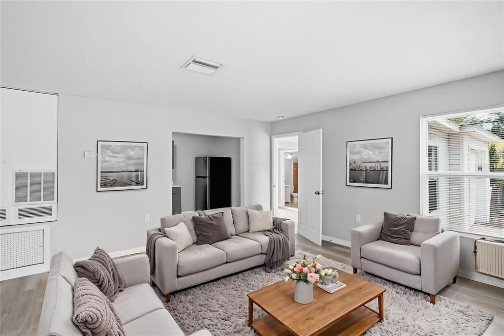En Venta: $379,999 (3 camas, 2 baños, 1052 Pies cuadrados)