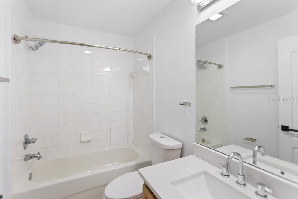 На продажу: $365,000 (4 спален, 2 ванн, 2184 Квадратных фут)