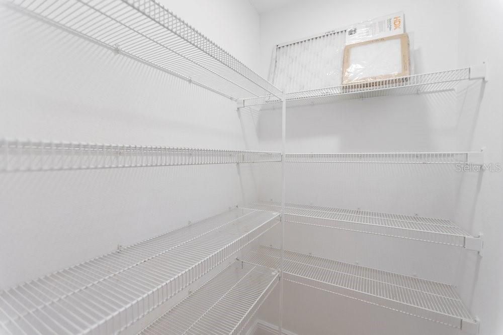 На продажу: $365,000 (4 спален, 2 ванн, 2184 Квадратных фут)