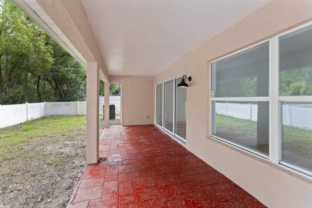 На продажу: $365,000 (4 спален, 2 ванн, 2184 Квадратных фут)