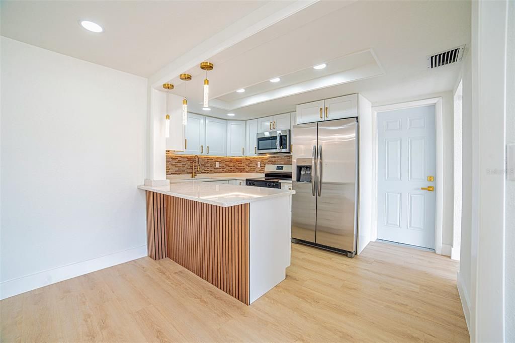 For Sale: $269,900 (3 beds, 2 baths, 1246 Square Feet)