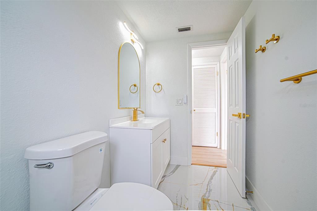 For Sale: $269,900 (3 beds, 2 baths, 1246 Square Feet)