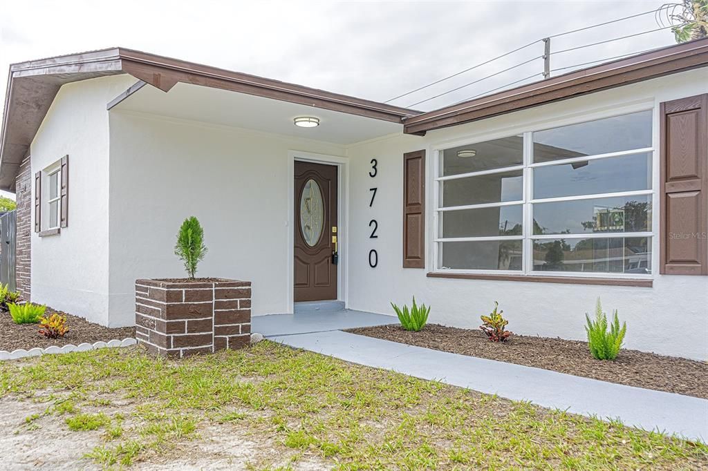 For Sale: $269,900 (3 beds, 2 baths, 1246 Square Feet)