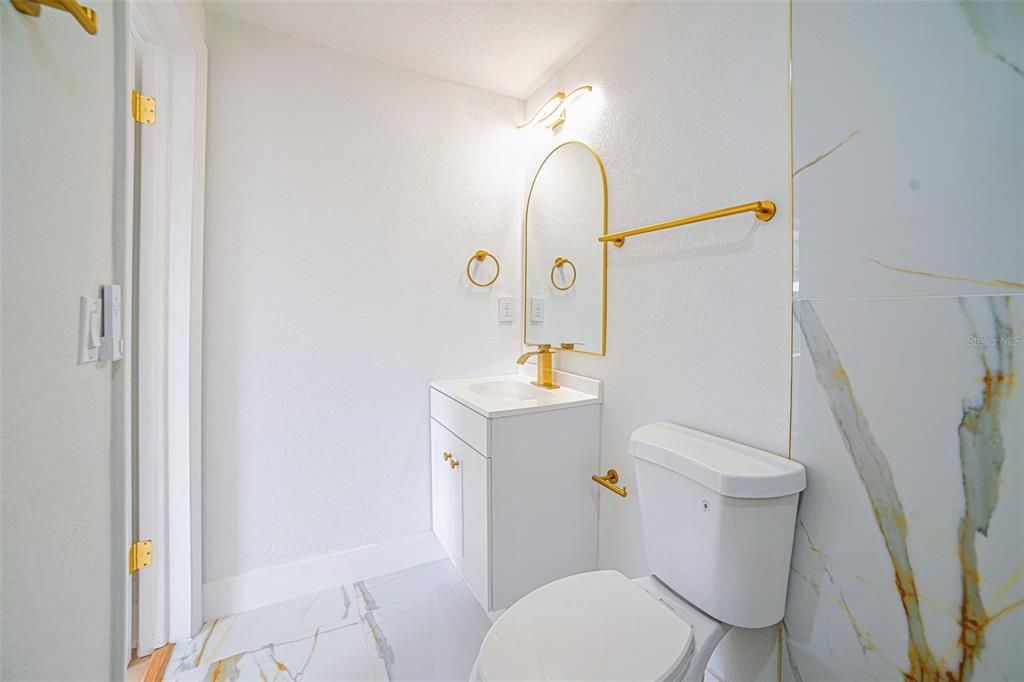 For Sale: $269,900 (3 beds, 2 baths, 1246 Square Feet)