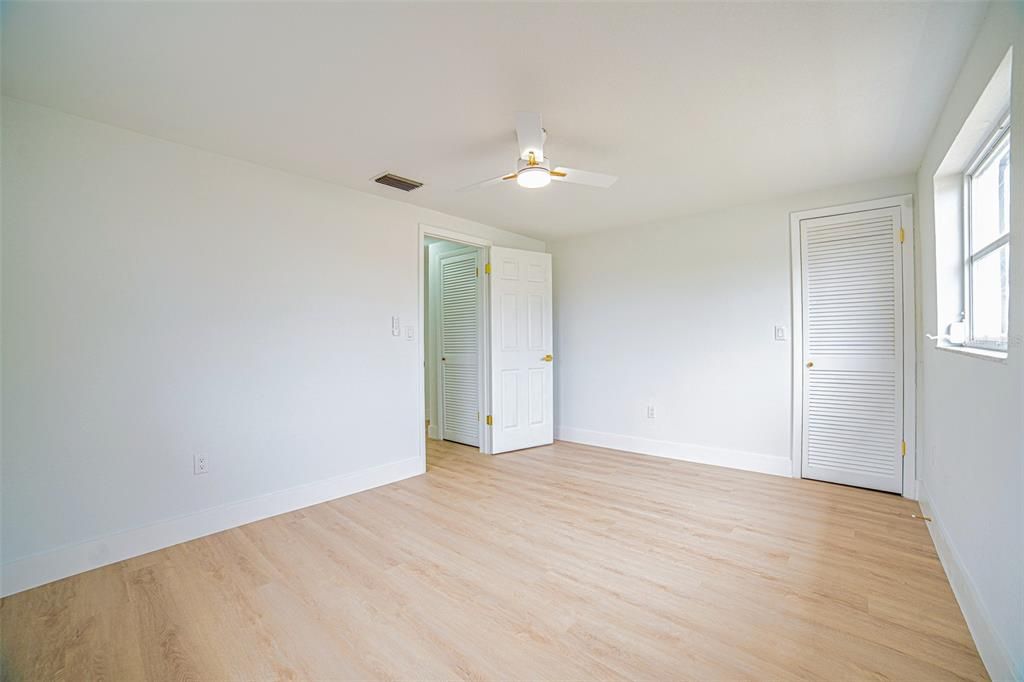 For Sale: $269,900 (3 beds, 2 baths, 1246 Square Feet)