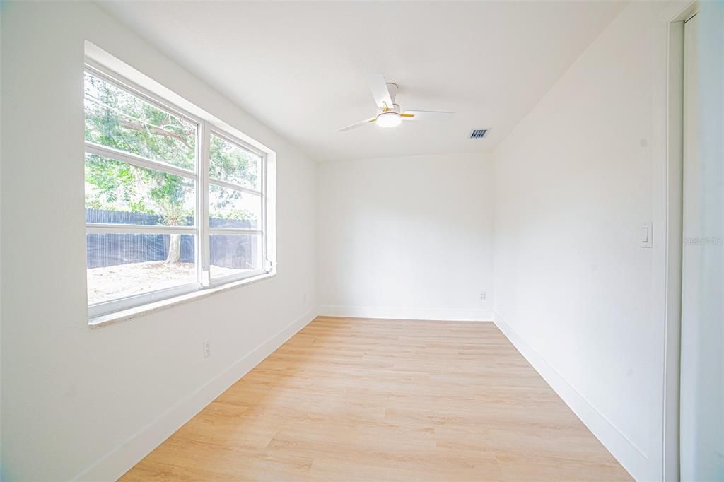 For Sale: $269,900 (3 beds, 2 baths, 1246 Square Feet)