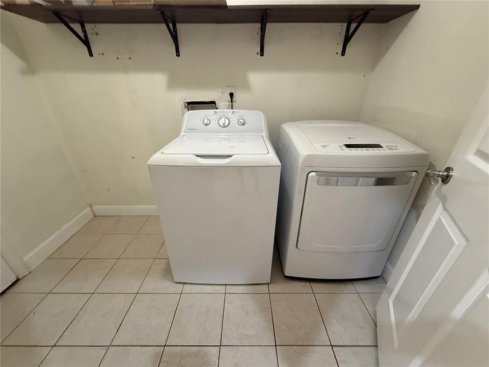 For Rent: $2,200 (3 beds, 2 baths, 1614 Square Feet)