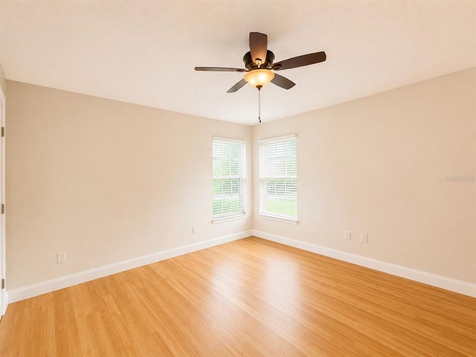 For Rent: $2,200 (3 beds, 2 baths, 1614 Square Feet)