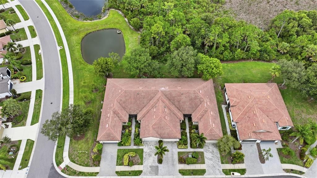 For Sale: $245,000 (2 beds, 2 baths, 1426 Square Feet)