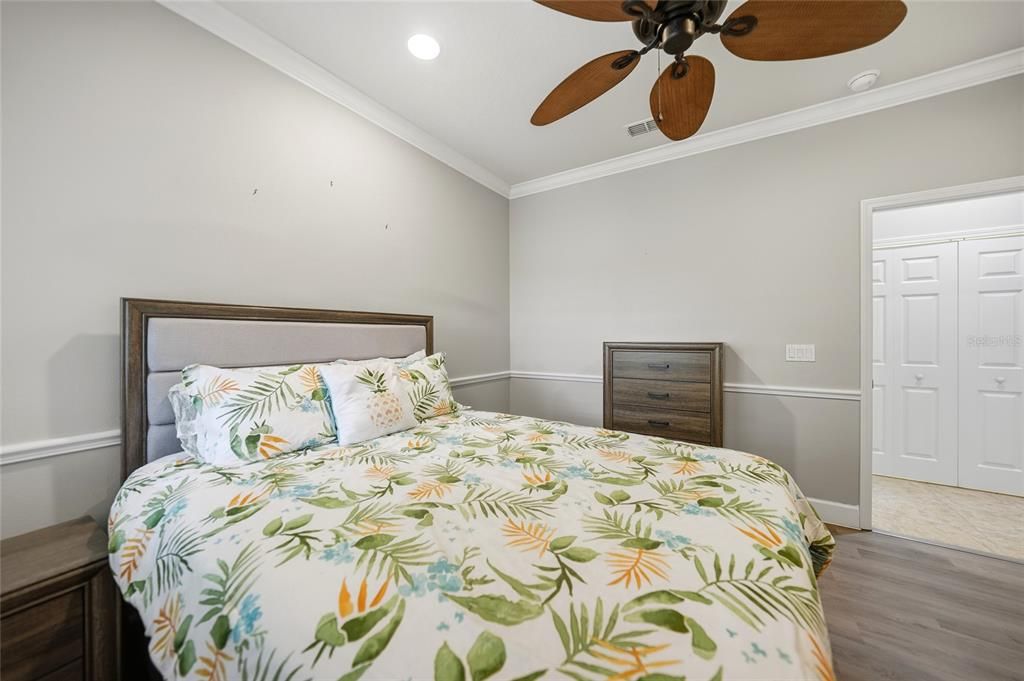 For Sale: $245,000 (2 beds, 2 baths, 1426 Square Feet)