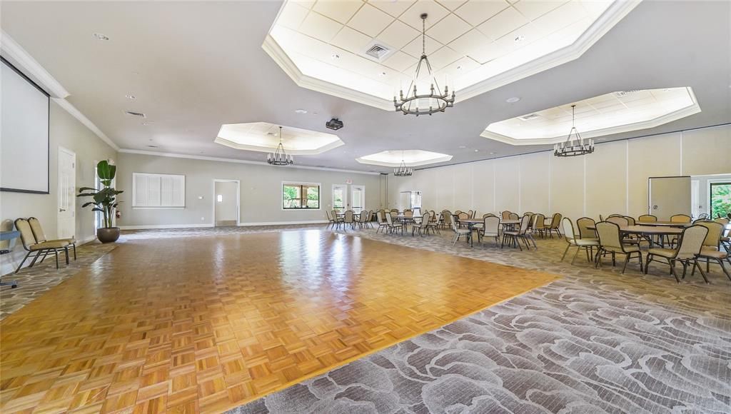 For Sale: $245,000 (2 beds, 2 baths, 1426 Square Feet)