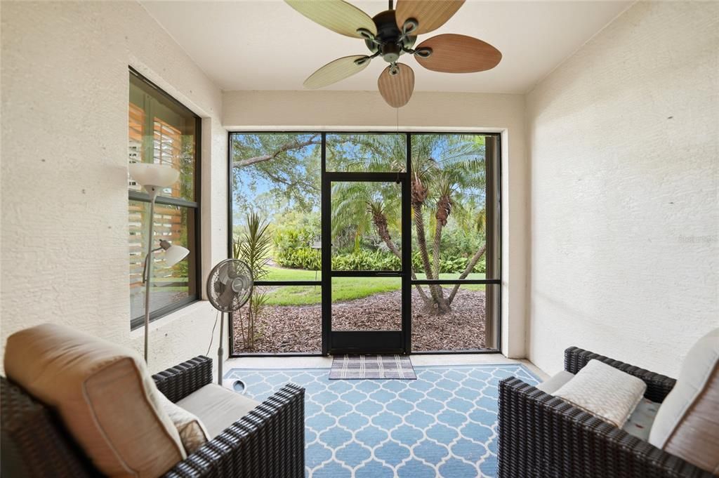 For Sale: $245,000 (2 beds, 2 baths, 1426 Square Feet)